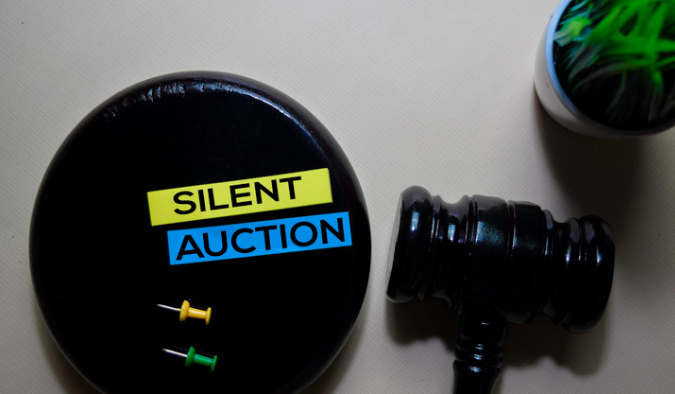 75 Silent Auction Ideas That Raise More Money (by Category)