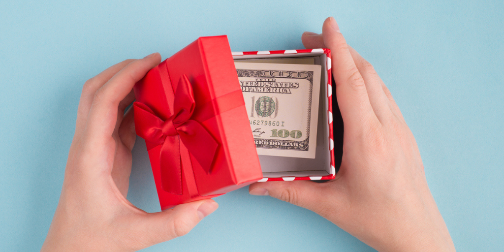 Major Gifts vs. Recurring Donors: Why Your Organization Needs Both