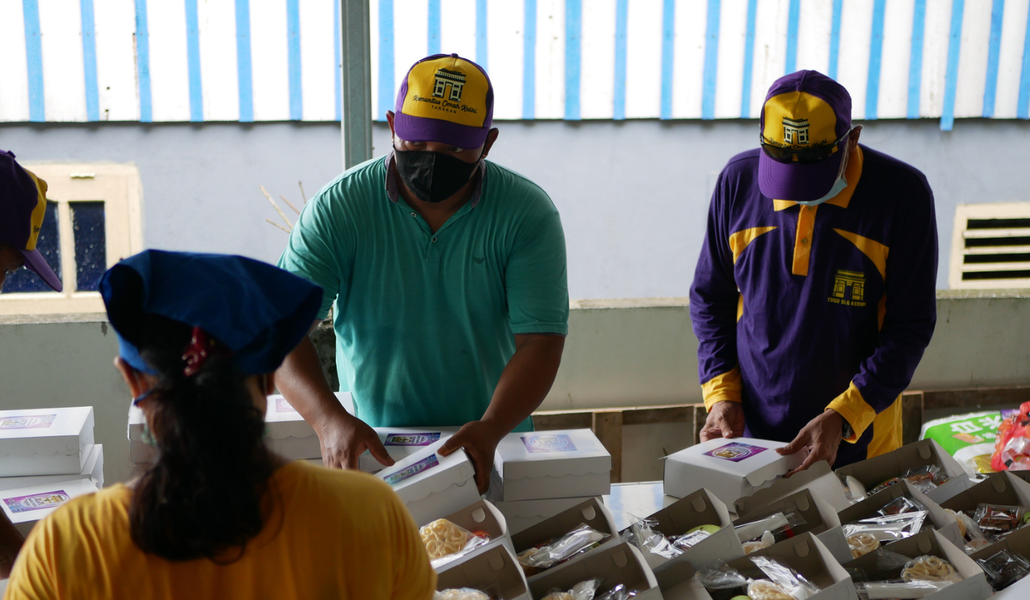Food Banks: 5 Volunteer Management Best Practices